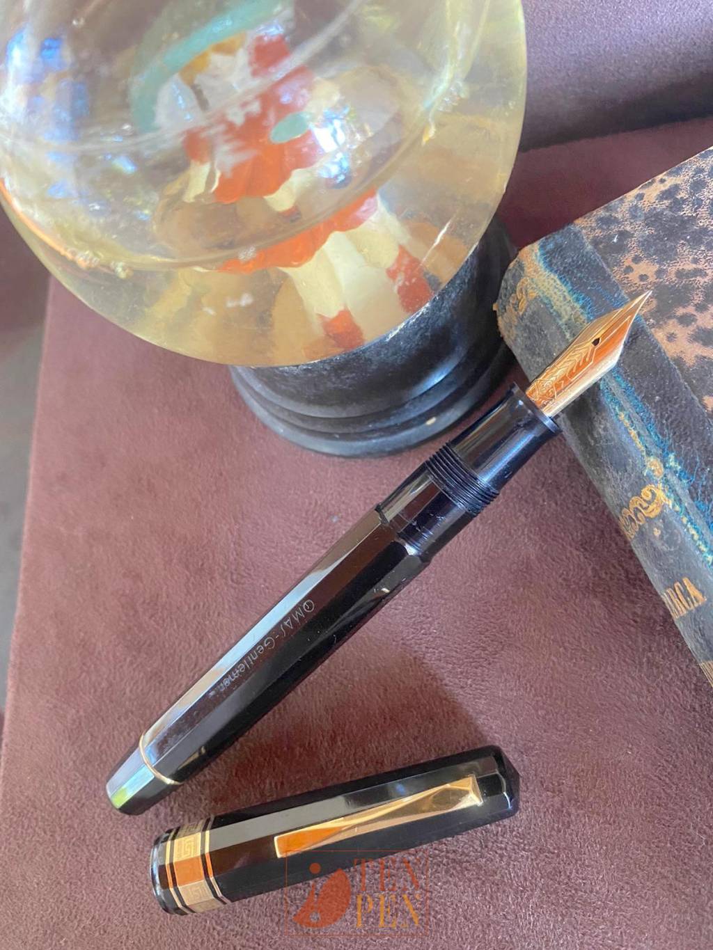 OMAS GENTLEMEN - Black celluloid | Tenpen - By Letizia Iacopini